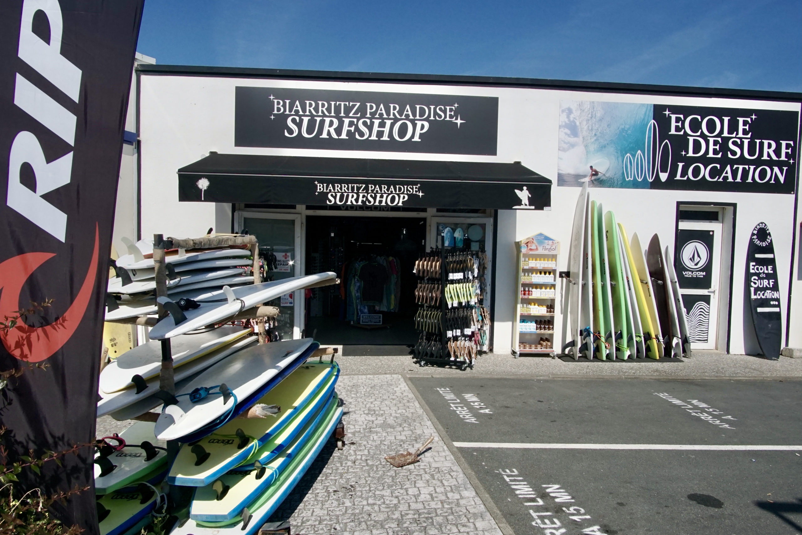 Session de surf — accès école de surf Côte des Basques